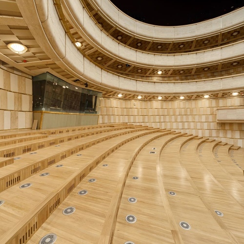 Негорючие радиусные панели для концертных залов Wallhof